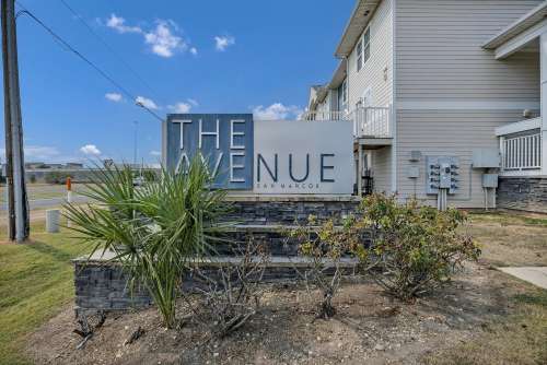 S Bed The Avenue at San Marcos Apartments 86