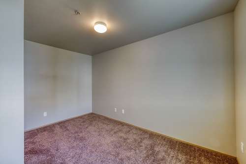 S Bed Emerald Downs Apartments 35