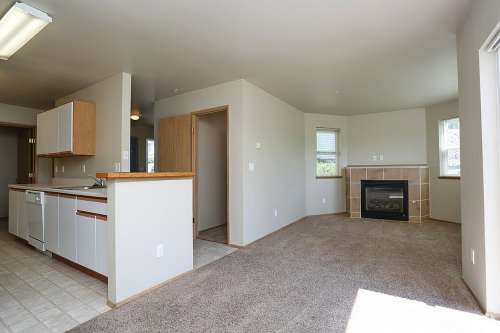 S Bed Emerald Downs Apartments 22