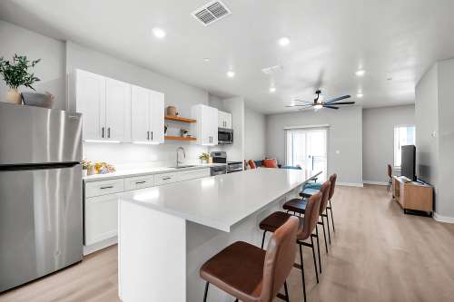 S Bed The Townhomes at The Timbers 13