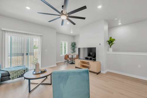 S Bed The Townhomes at The Timbers 12