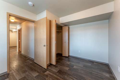 S Bed Birch Hills Apartments 40