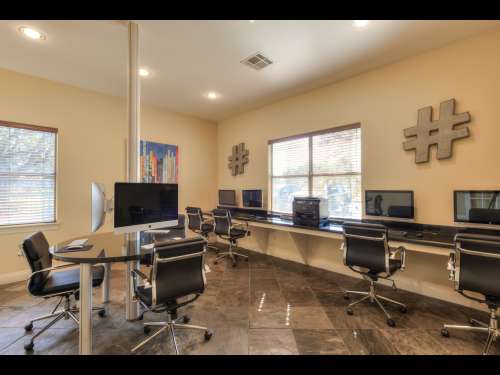 S Bed Dakota Ranch Student Apartments 0