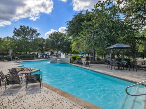 S Bed Dakota Ranch Student Apartments 10