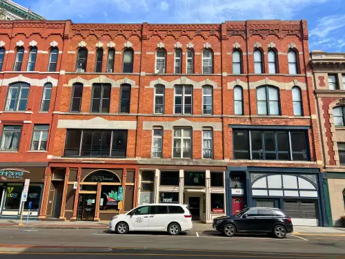 2025-10/BINGHAMTON-Apartment-Building-16742919.webp