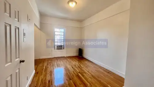 2025-10/COLUMBIA-Apartment-Building-16773173.webp