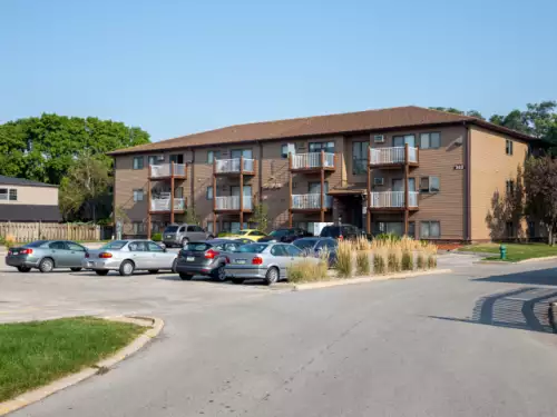 2025-10/IOWA-STATE-UNIVERSITY-Apartment-Building-16745475.webp