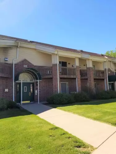 2025-10/MADISON-Apartment-Building-16738640.webp
