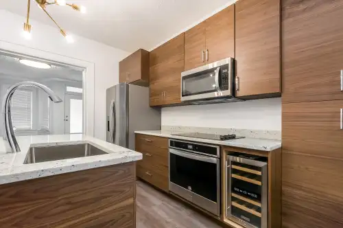 2025-10/OHIO-STATE-Apartment-Building-16798146.webp