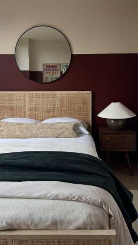 S Bed 1975 Madison Apartments 16