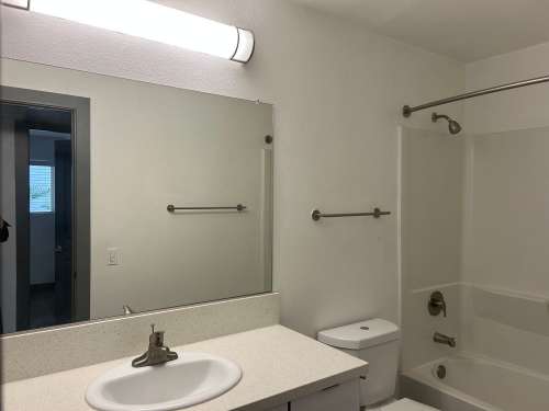 S Bed Uptown Fullerton 41