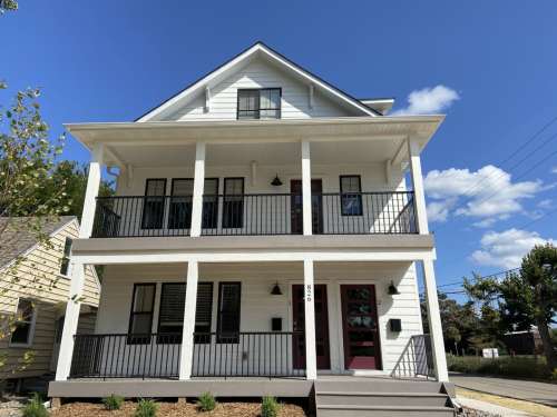 2025-10/large4Q1Sb1759375657.jpg