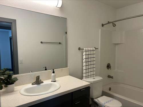 S Bed Uptown Fullerton 46