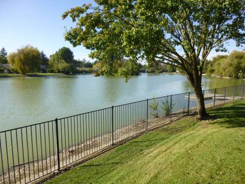 S Bed Lakeshore Apartments - Lake Views! 170