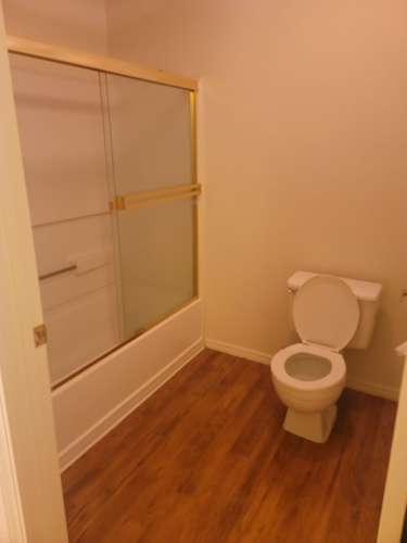 S Bed Lakeshore Apartments - Lake Views! 184