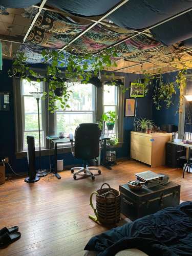 S Bed Available 6/1/26 - Spacious Apartment With Two Full Bathroom 5