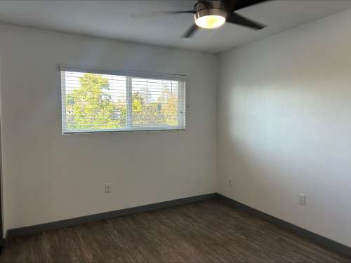 S Bed Uptown Fullerton 44