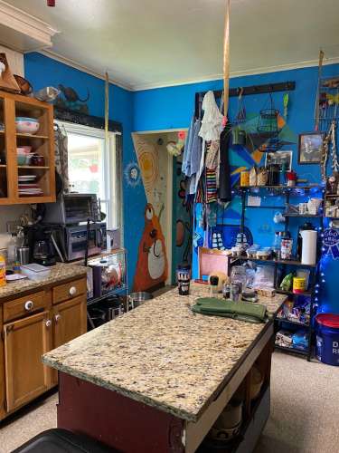 S Bed Available 6/1/26 - Spacious Apartment With Two Full Bathroom 36