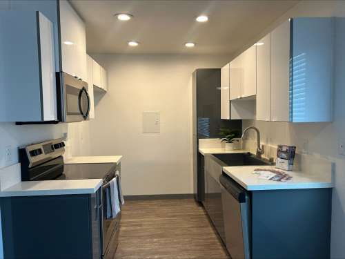 S Bed Uptown Fullerton 43