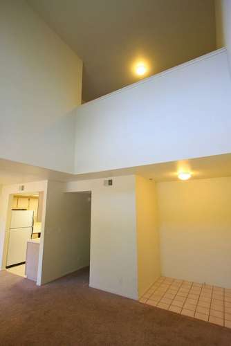 S Bed Greystone Apartments & Townhomes 120