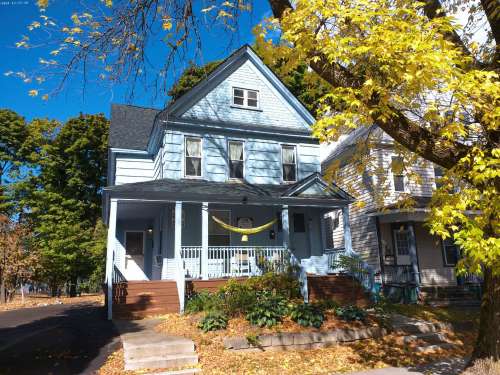 S Bed Available 07/01/25 First Floor Apartment Available 13