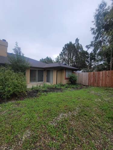 S Bed Lakeshore Apartments - Lake Views! 250