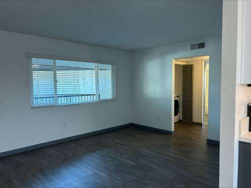 S Bed Uptown Fullerton 42