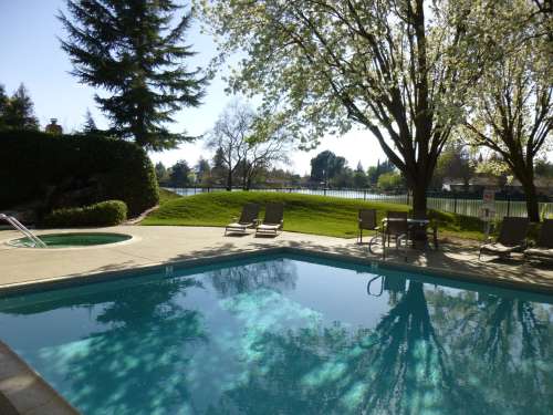 S Bed Lakeshore Apartments - Lake Views! 169