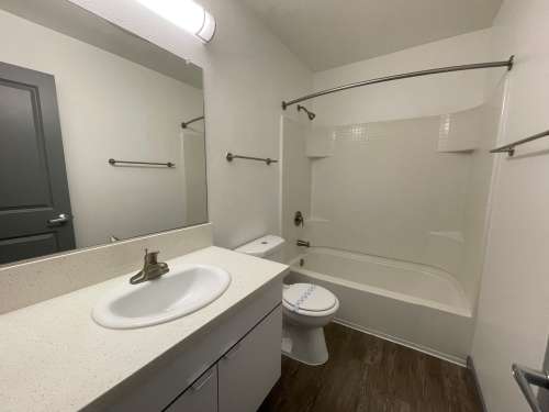 S Bed Uptown Fullerton 52