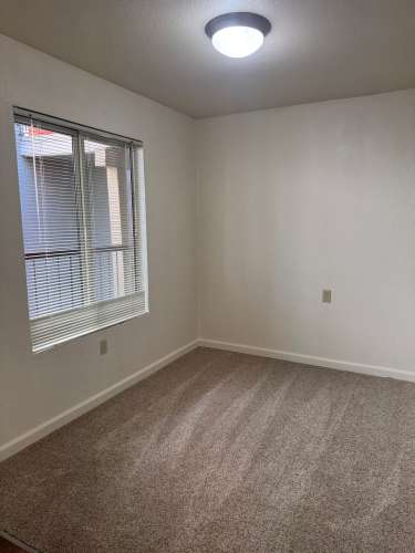 S Bed Stonegate Village Apartments & Townhomes 225