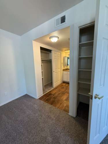 S Bed Lakeshore Apartments - Lake Views! 259