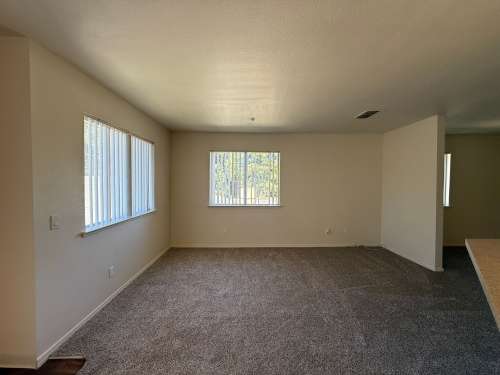 S Bed Lakeshore Apartments - Lake Views! 257