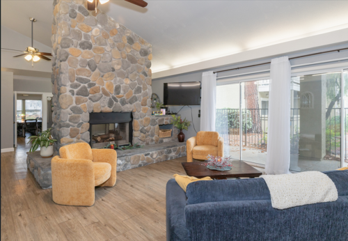 S Bed Greystone Apartments & Townhomes 112