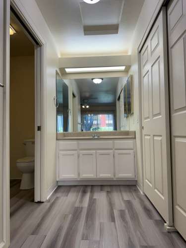 S Bed Lakeshore Apartments - Lake Views! 291