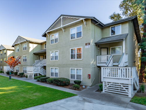 S Bed Greystone Apartments & Townhomes 108