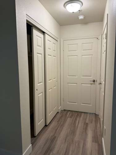 S Bed Lakeshore Apartments - Lake Views! 266