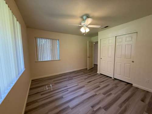 S Bed Lakeshore Apartments - Lake Views! 286