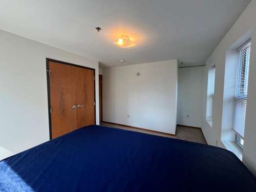 S Bed 420 West 289
