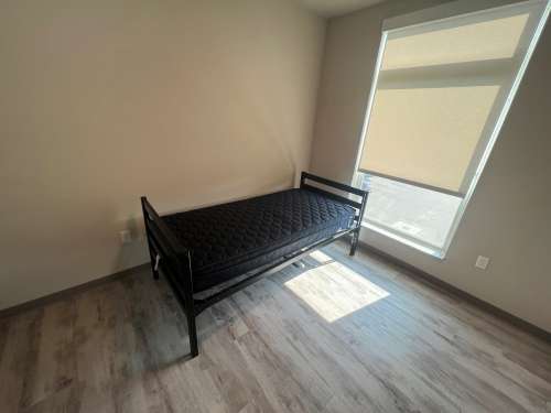 S Bed Clover Commons 136