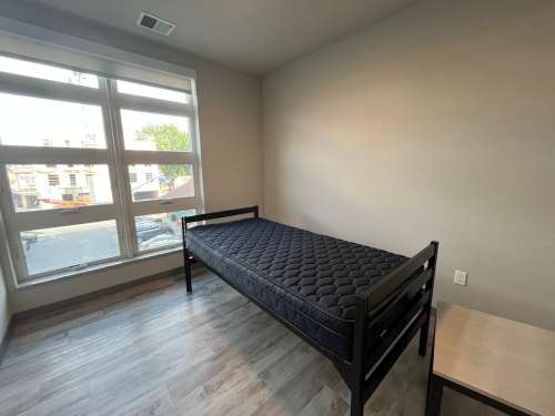 S Bed Clover Commons 342