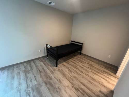 S Bed Clover Commons 267