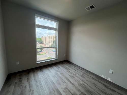 S Bed Clover Commons 158