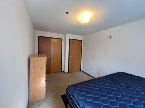 S Bed 420 West 25