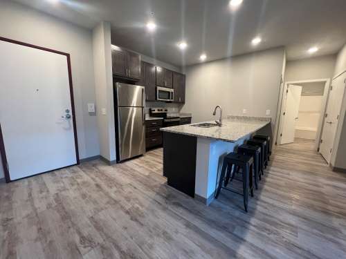 S Bed Clover Commons 309