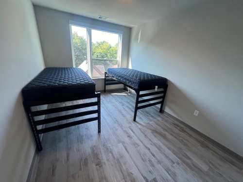 S Bed Clover Commons 194