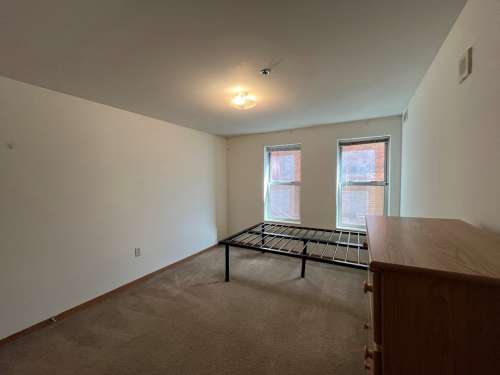 S Bed 420 West 70