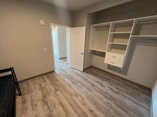 S Bed Clover Commons 23