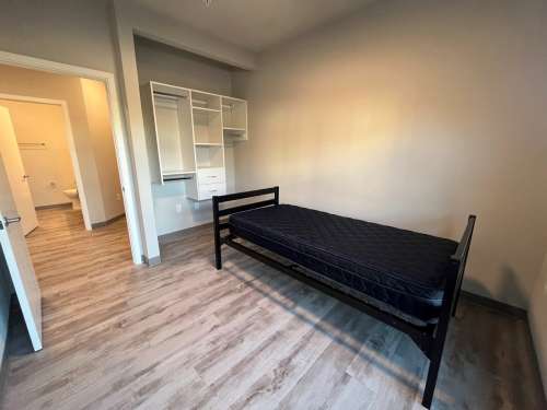 S Bed Clover Commons 300