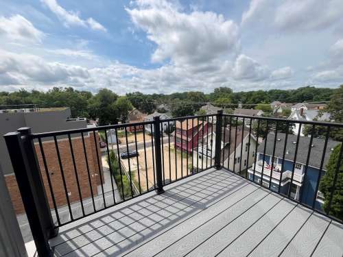 S Bed Clover Commons 169