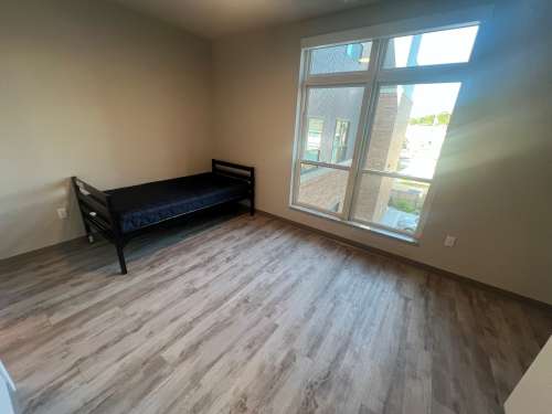 S Bed Clover Commons 452